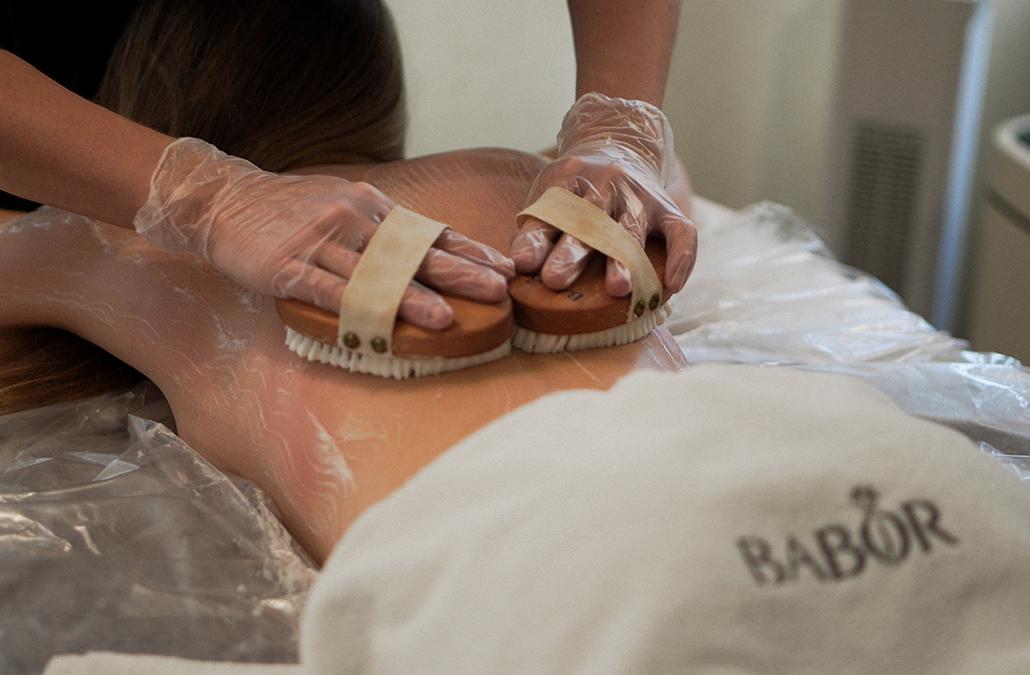Пенный пилинг-уход с маслами Babor Spa